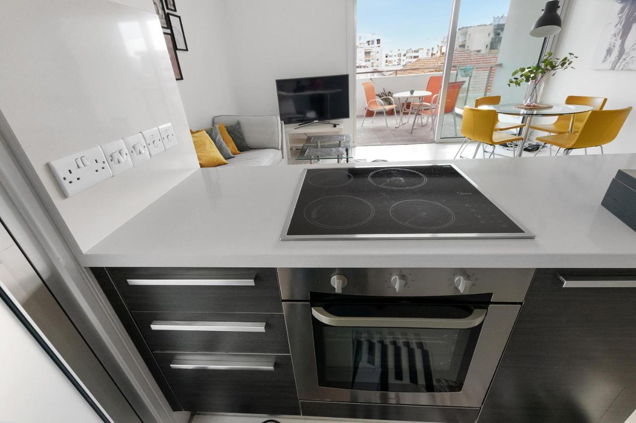 Glabur Stays - The Fabulous 2 Bdr - Nicosia City, Free Parking & Wifi, Welcomes You!!! Buitenkant foto